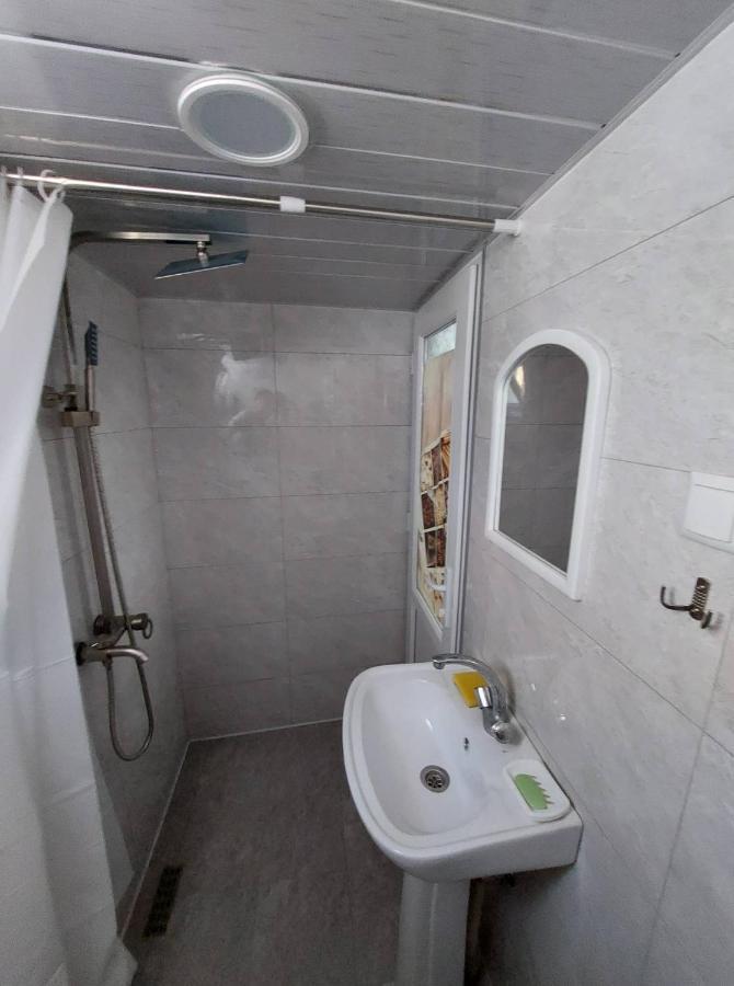 Davids Entire Place Borjomi Exterior foto